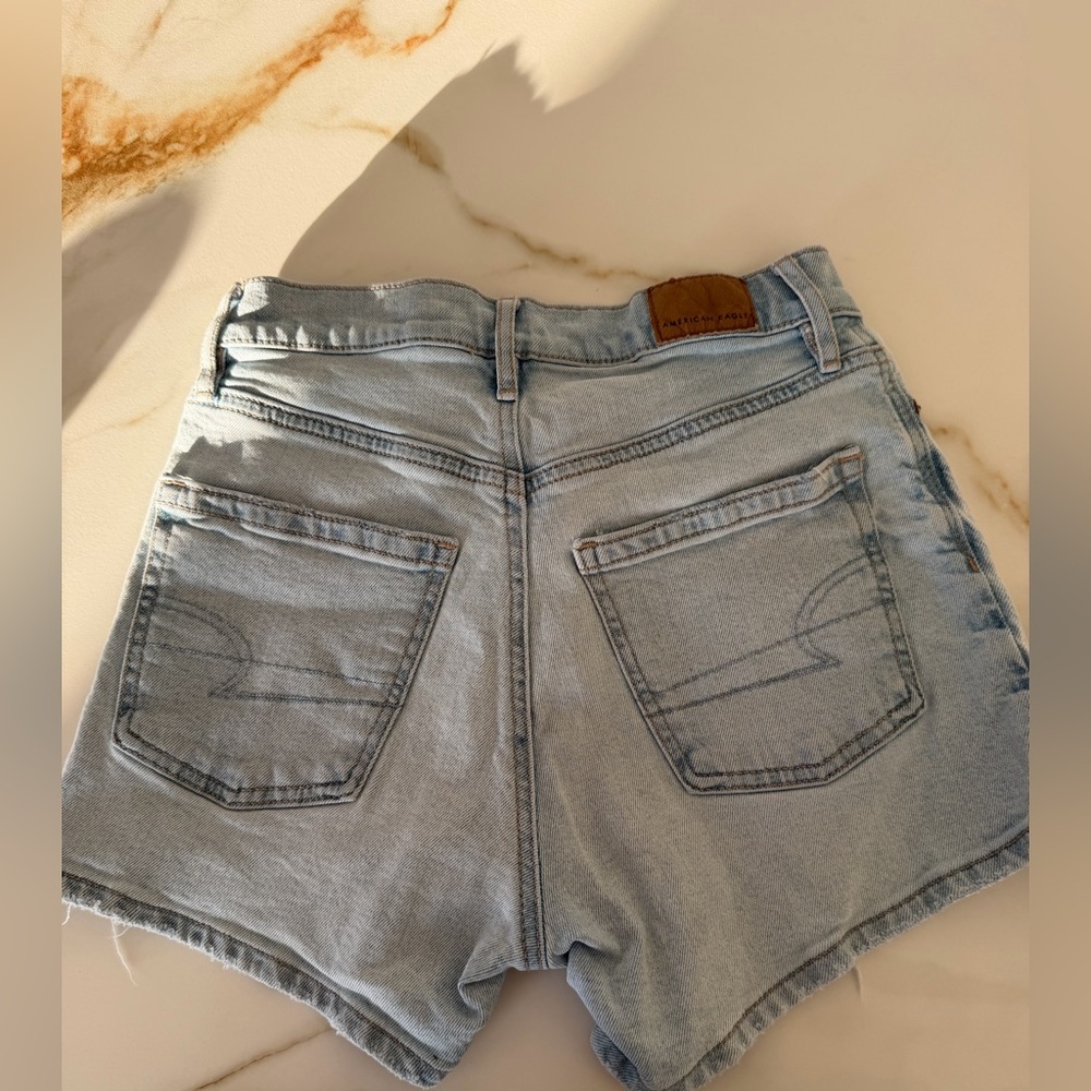 American Eagle Outfitters Light Wash Jean Shorts 000 - Picture 2 of 8